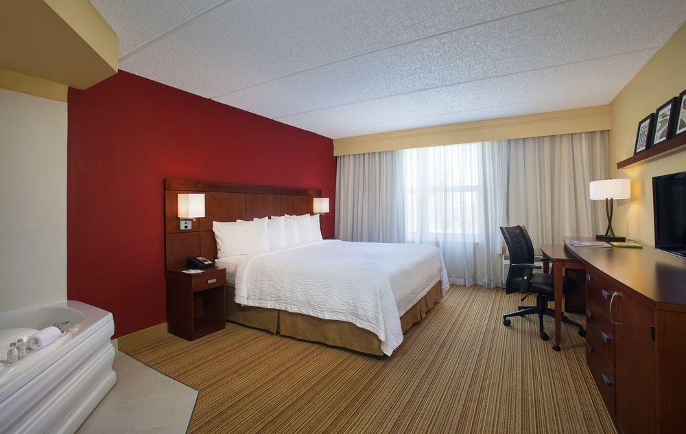 Courtyard By Marriott Miami Aventura Mall Экстерьер фото