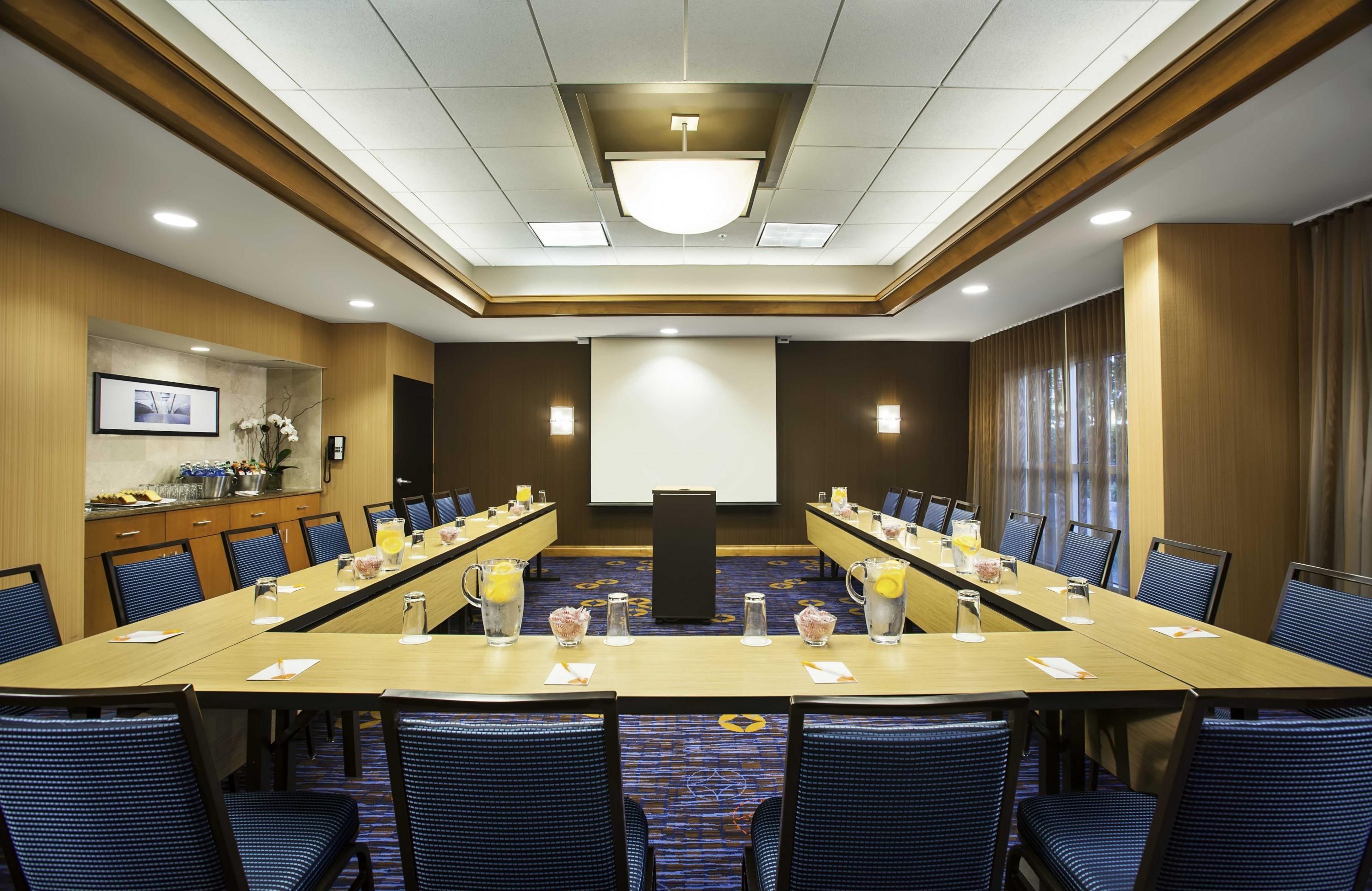 Courtyard By Marriott Miami Aventura Mall Экстерьер фото